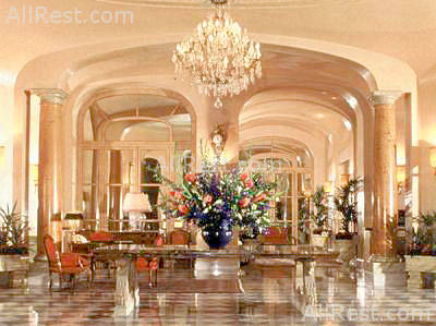 Hotel Le Royal Monceau 4
